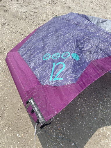 Airush Freeride, Freestyle, Wave 12qm aus 2016 Bild nr. 2