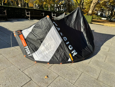 Sonstige RRD Passion Kite Y26 2021. 7m / black Kitesurf 7qm aus 2021 Bild nr. 1