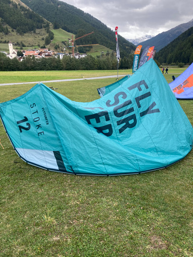 Flysurfer stoke 8qm aus 2022 Bild nr. 3