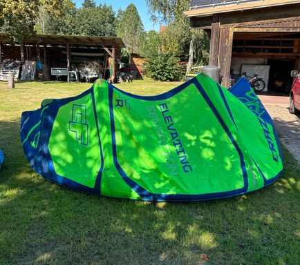 Crazyfly Hyper 9qm aus 2019
