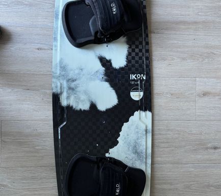 Kold Shapes Ikon Twintip (137cm) aus 2023