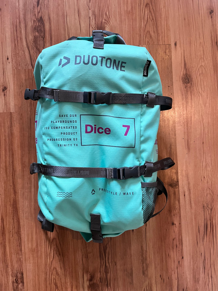 Duotone Dice 7qm aus 2023 Bild nr. 0