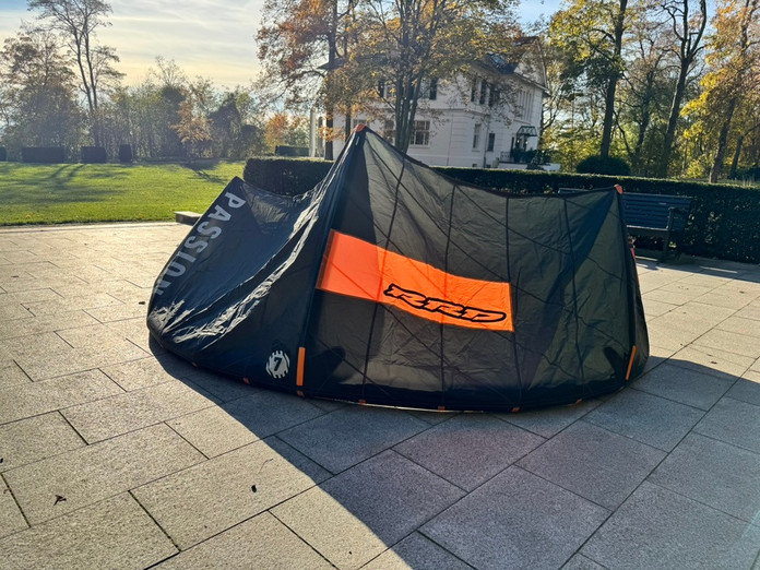 Sonstige RRD Passion Kite Y26 2021. 7m / black Kitesurf 7qm aus 2021 Bild nr. 0