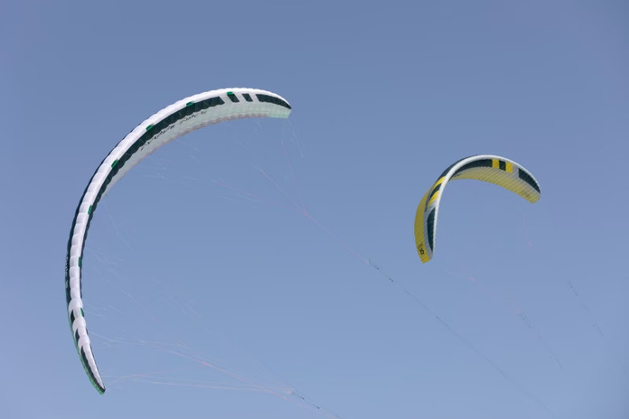 Flysurfer Sonic 4 18qm aus 2025 Bild nr. 0